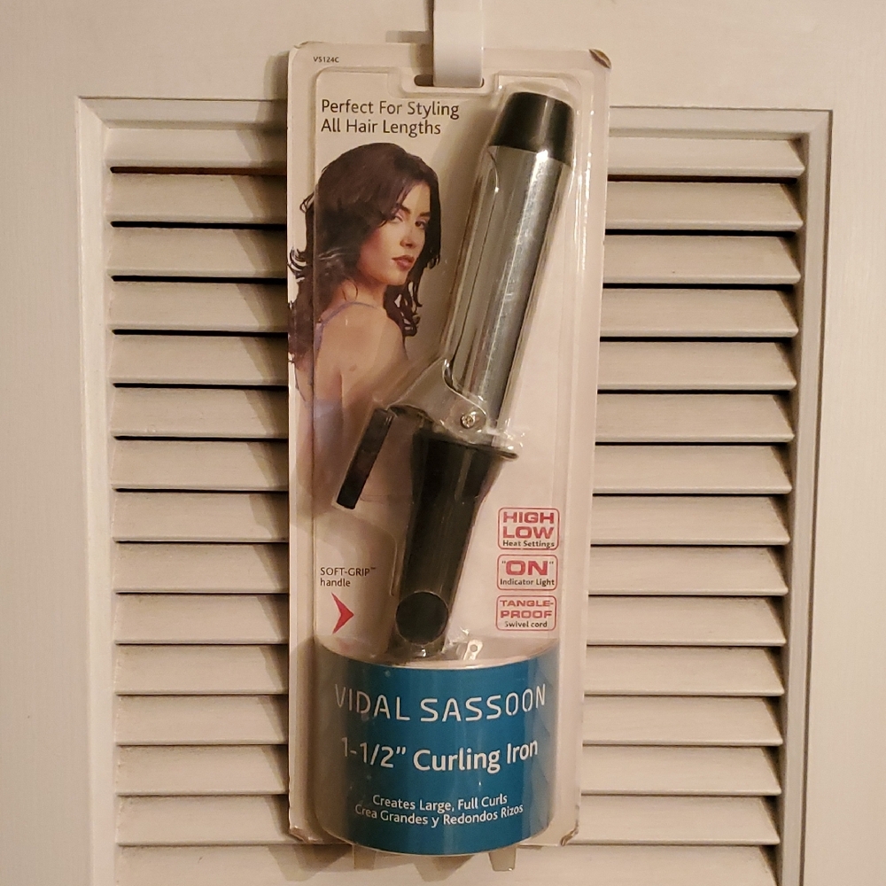 Vidal Sassoon 1-1/2" Curling Iron
